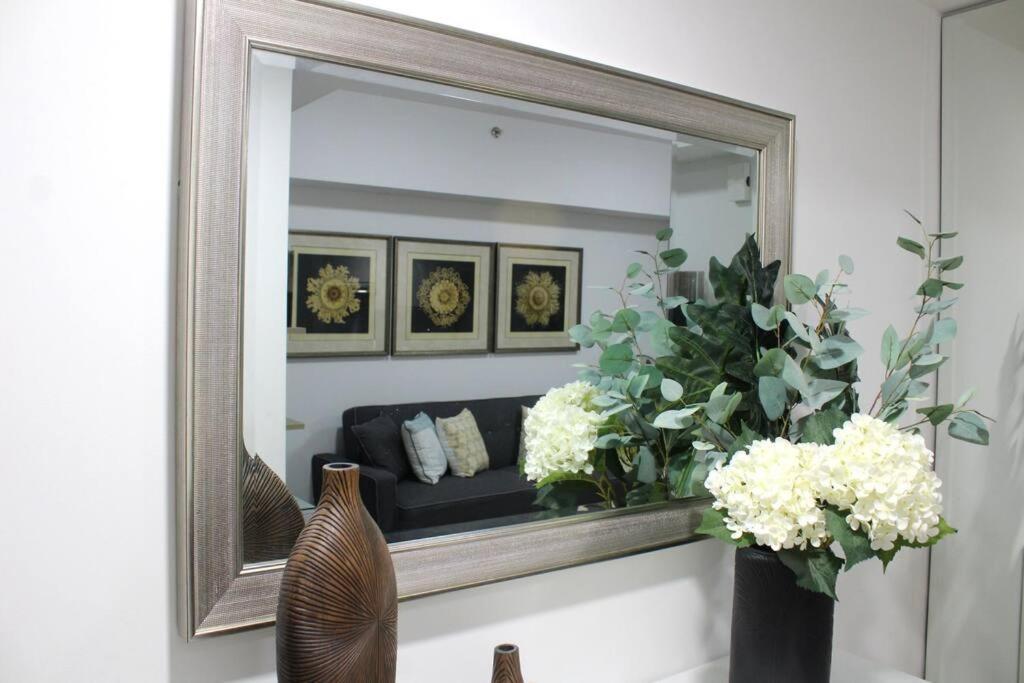 Abreeza 1br W/ Balcony,wifi & Netflix * Davao