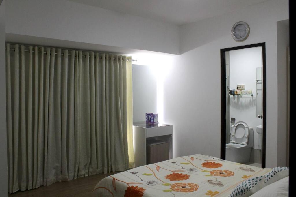 Abreeza 1br W/ Balcony,wifi & Netflix *